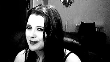 Brunette Solo Webcam Masturbation