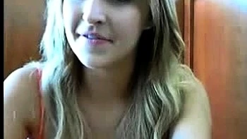 Amateur Webcam Teen Masturbates And Teases