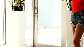 Amateur Big Boobs jerks Big Dick