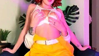 Darshelle Stevens – April O’Neil (Video)