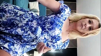 home made amateur blonde Masturbating