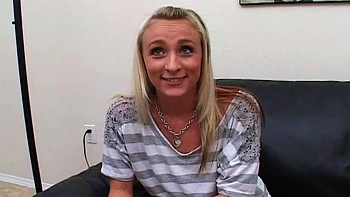 Amateur blonde teen sucks dick in hot pov blowjob sex tape