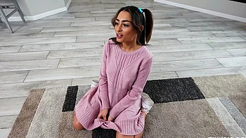 Amateur Curvy Girl Blowjob and Cum on Face and Big Boobs