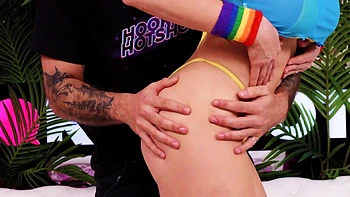 Tattooed amateur Milf homemade blowjob with cumshot