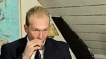 Swedish Blonde Threesome med Eva