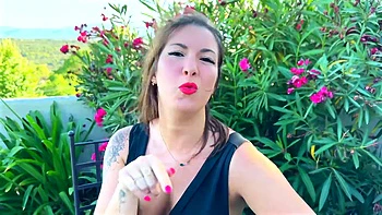 Jade, 25, wants to go all the way ... - Jacquie et Michel TV