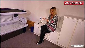 - Electrician Fucks German Housewife While At Work