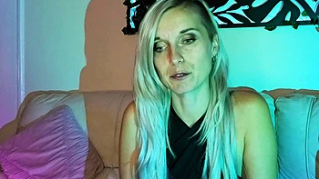 Chubby milf strip show her big boobs webcam