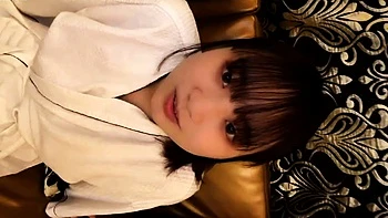 Amateur close up ass toying