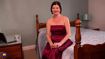 British Mature Wife Clara Matthews Loves Showing You Her Super Hairy Bush