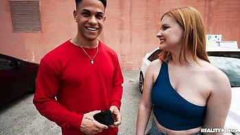 Sweet and young babe Harlow West likes intensive outdoor sex