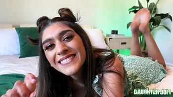 Soft and slow masturbation session with a soloing Aubry Babcock