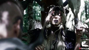 Outdoor doggy style fuck with a big-bottomed chick Amirah Adara