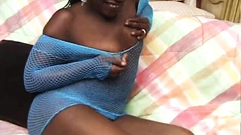 Black doll with round bottom Kelly Regin impaled by fat dong