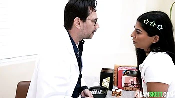 Big-bottomed brunette Jasmine Sherni is enjoying jumping on a dick