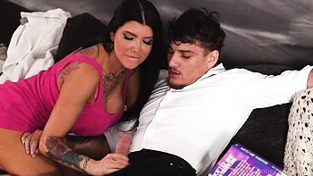 Romi Rain and Victor Ray are fucking on the couch with love