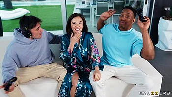 Busty hottie Eve Sweet likes jumping on a large black sausage