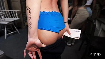 Giannina and Becky Summers both love intensive dick-riding