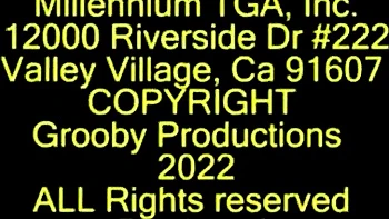 Easy-on-the-eyes chippie at 18-25 dirt