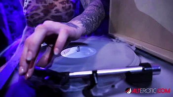 Kitty Quinn's spreading pussy smut by AltErotic