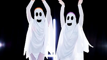 Stunning Selina Bentz and Juniper Ren - young (18+) movie - Daughter Swap