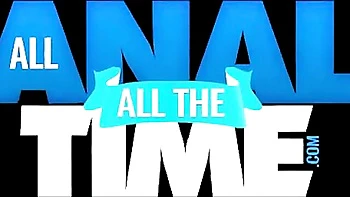 Well-made Anna Bell Peaks's tattoo dirt