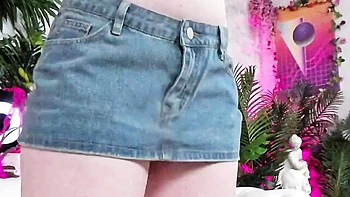 Muscular men clip with flashy Bryan Gozzling and Gigi Sweets from Hookup Hotshot