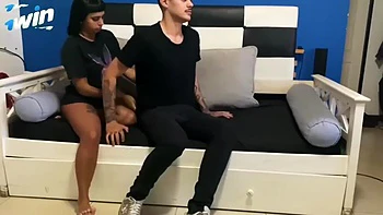 After a long days work, my girlally handles me to a fellatio - the hottest XXX porn