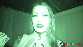 AltErotic - deep throat scene