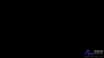 Seductive Plumper Won't Let Him Leave Her