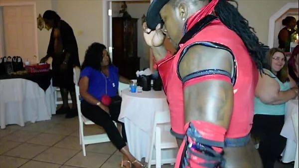 Jamaican Stripper Has Surprise for MILFS