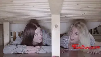 Stuck StepSister's Freeused