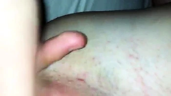 Close up MILF masturbation