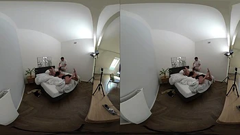 Betzz Behind The Scenes VR Part One – Athetlic Sorority Girl