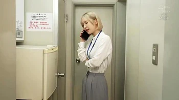 PEBQUYYAQVMIDYBVAN44ROYD275