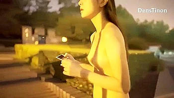 Shameless Teen 18+ Walking Nude In A Park