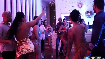 Cool: Blowjob, Doggy  Cowgirl Porn