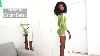 Just Turned 19 Years-Old 2 Days Ago, Jenny Pretinha Shoots Her