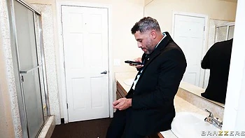 Gorgeous fuck in the cowgirl pose with a bitchy girlfriend Gal Ritchie