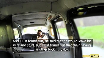 Hypnotic Anna's long legs dirt