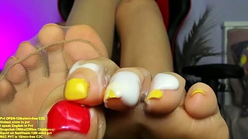 Sticky feets up close: Amateur, Cumshot  Solo Porn