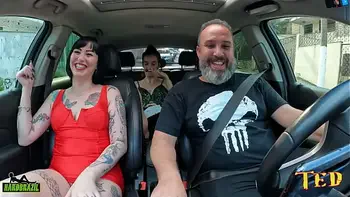 O grande Mike apresenta uma gostosa toda tatuada - Morgana Martins - Melissa Imola