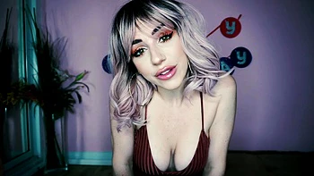 Young blond teen babe masturbates with her toothbrush