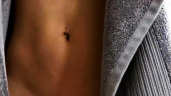 Brunette Solo Webcam Masturbation