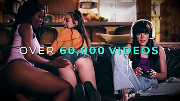 21 SEXTREME - Cute Zazie Skymm Eats Granny Franny s Pussy  Ass Wild: Licking, Big Tits  Babe Porn