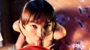 Money-hungry secretary takes a fellatio blowjob.