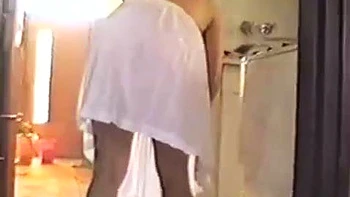 Naked woman cleaning the house: Amateur, Xhamster  Bbw Porn