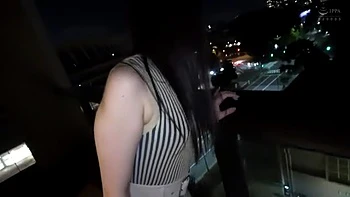 グラマーな美女が美乳を愛撫されてパイパンオマンコ手マンで感じまくり