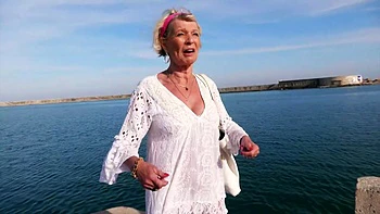 The naughty encounter of Venus, 27, with the seductive Grey… - Jacquie et Michel TV