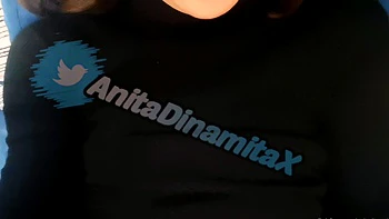 Hot amateur busty brunette masturbate in webcam